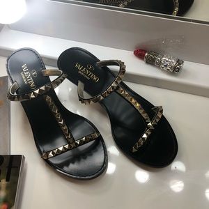 Low heel Valentino sandal